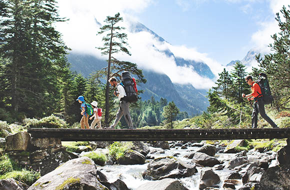 Vacaciones en la montaña con niños: las rutas fáciles son las más adecuadas para hacer en familia.