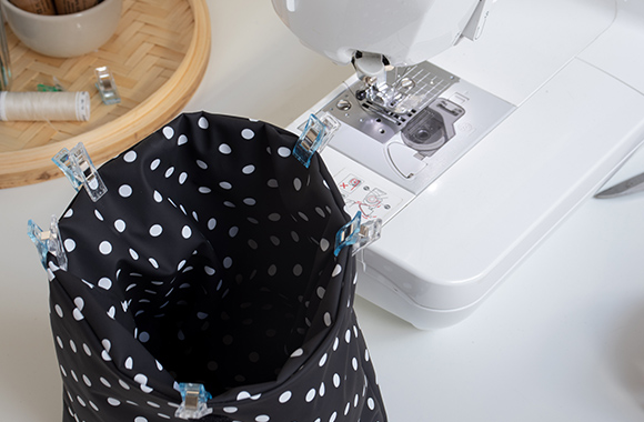 Les pinces pour réaliser un sac imperméble Les pinces pour réaliser un sac imperméble