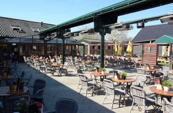 De Dwaze Herder in Maastricht – het terras De Dwaze Herder in Maastricht – het terras