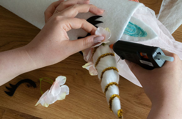 Weitere Details für die Zuckertüte ankleben Weitere Details für die Zuckertüte ankleben