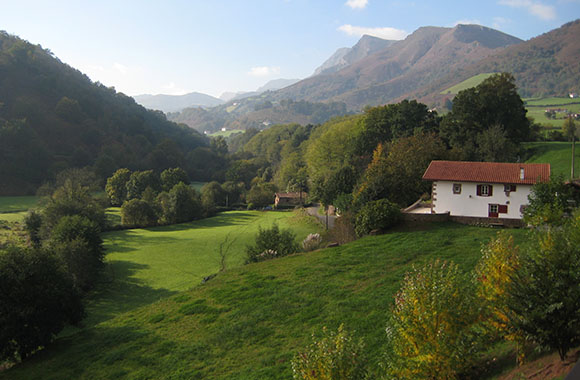 El Pirineo Navarro es una de las zonas de Navarra donde practicar turismo de bicicleta El Pirineo Navarro es una de las zonas de Navarra donde practicar turismo de bicicleta