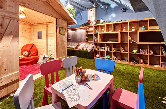 Das kinderfreundliche Spielzimmer der Wirtschaft Schönegg. Das kinderfreundliche Spielzimmer der Wirtschaft Schönegg.