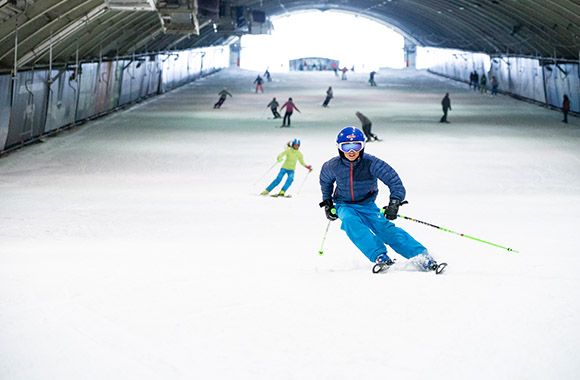 Skiën in de indoorskihal SnowWorld Zoetermeer Skiën in de indoorskihal SnowWorld Zoetermeer