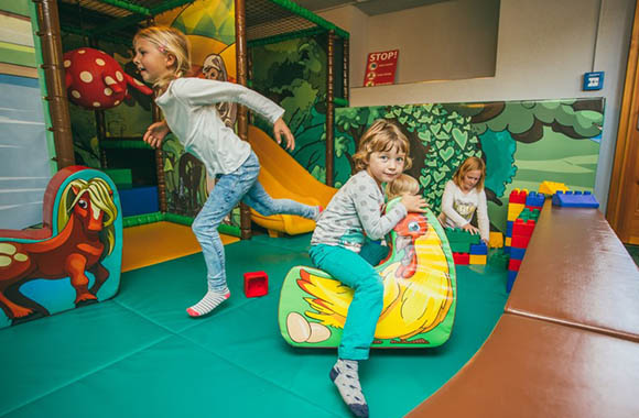 Der Indoor-Spielplatz des Gasthofes Tannenmühle. Der Indoor-Spielplatz des Gasthofes Tannenmühle.