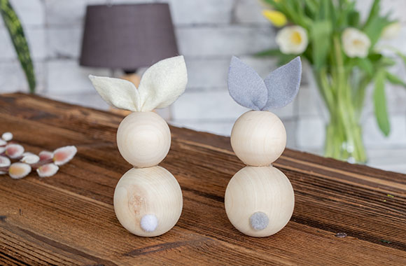 Easter table decorations - the cute bunnies are great as a small present.