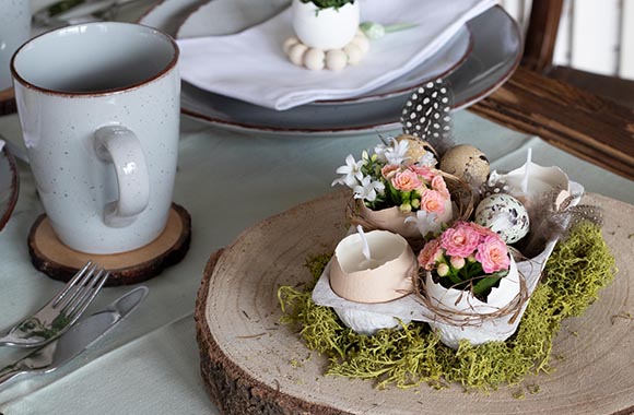 Easter brunch - the centrepiece is the heart of the table decoration.