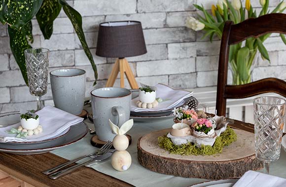 Easter decorations - natural table decorations go great with Easter.