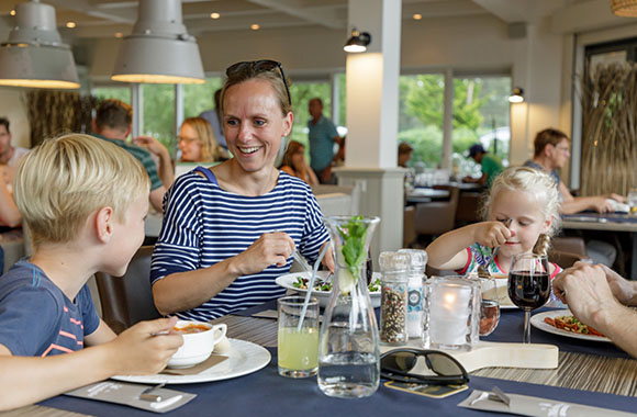 De Wolventuin in Ommen – familie is uiteten De Wolventuin in Ommen – familie is uiteten